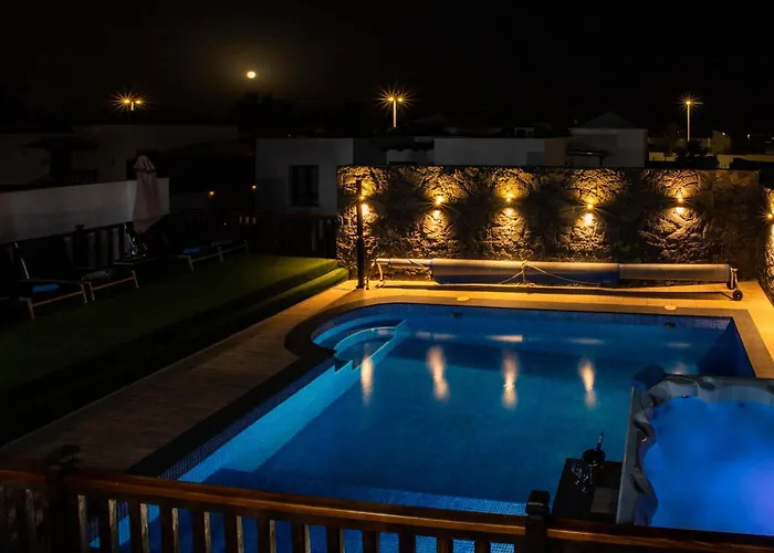 Casa Blanca Villa
